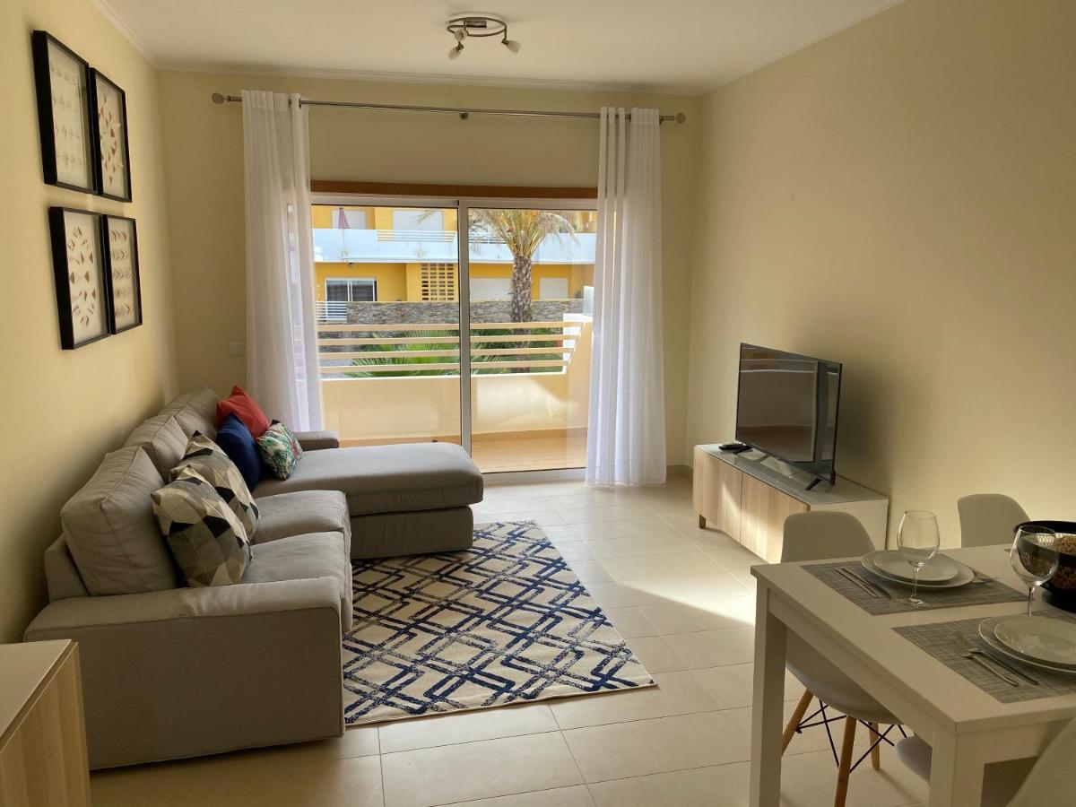 Apartamento T2 Com Piscina Em Conceicao E Cabanas De Тавіра Екстер'єр фото